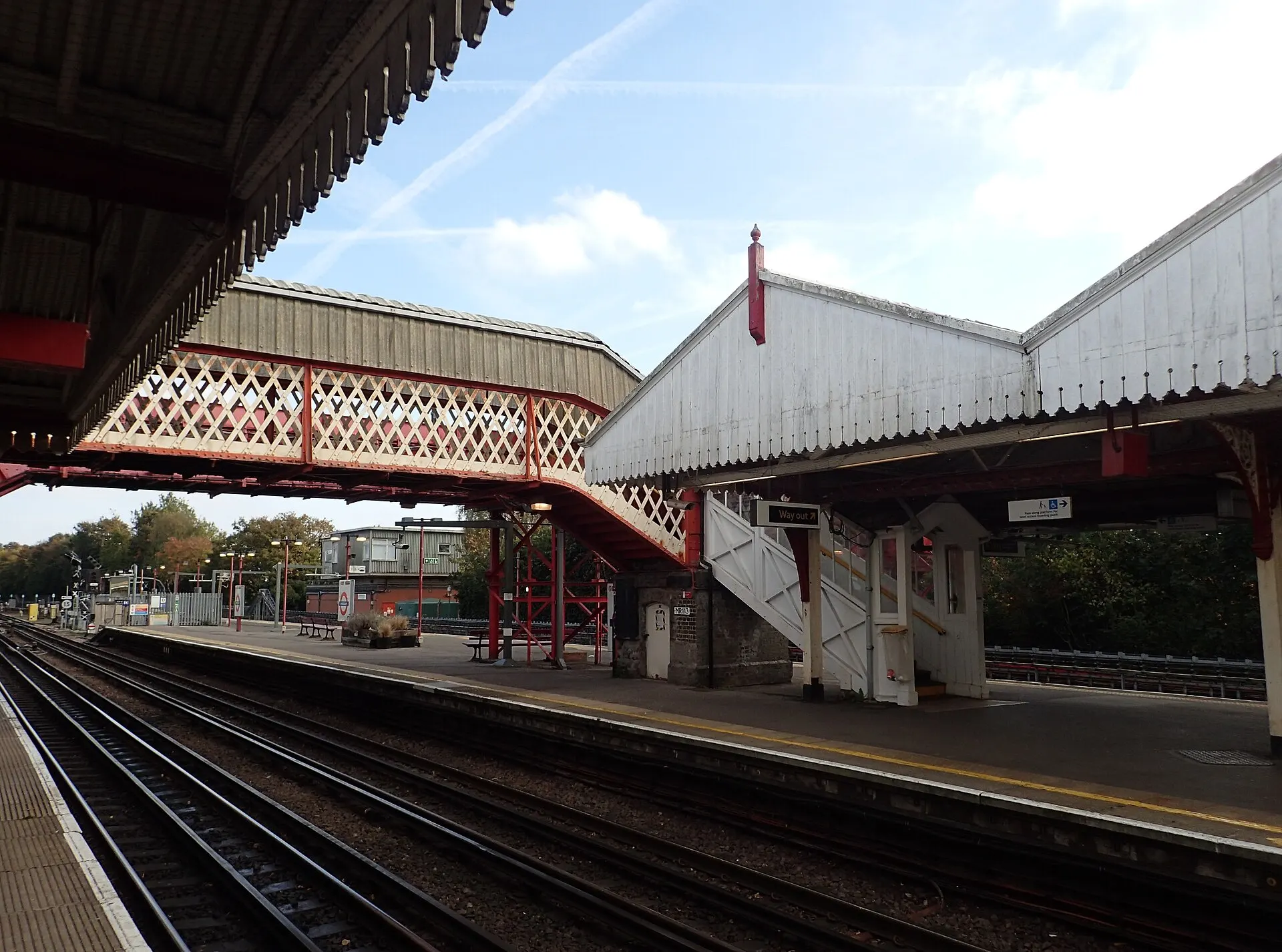 Footbridge and platforms at Amersham station in October 2025
