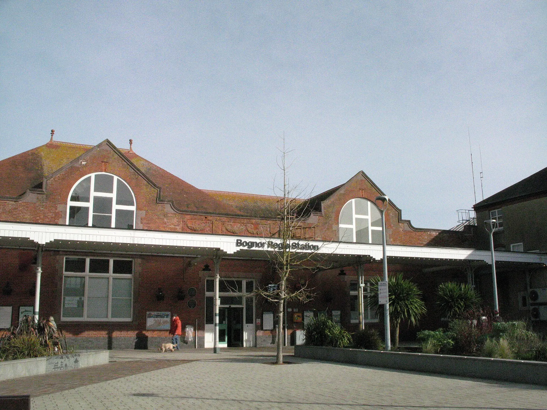 Front entrance of Bognor Regis railway station in February 2026