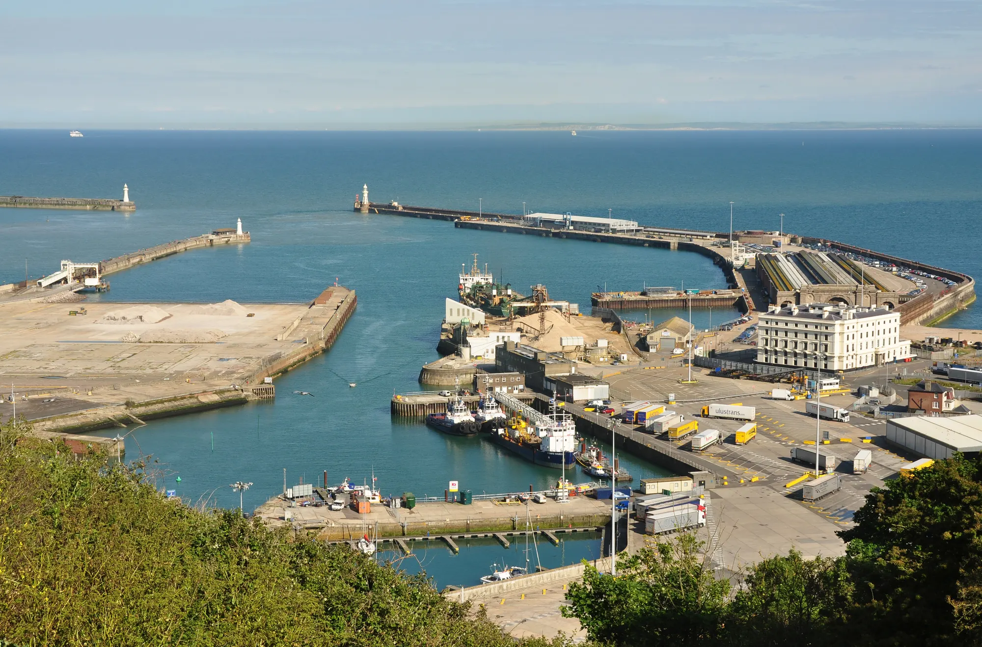 Dover Western Docks and Admiralty Pier with Cruise Terminal 1 in 2012