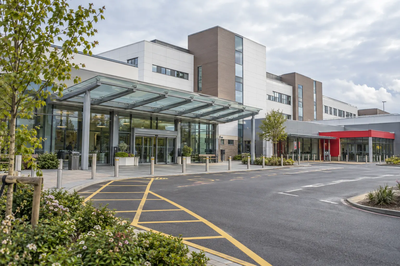 Illustrative view of Frimley Park Hospital main entrance and covered drop-off area