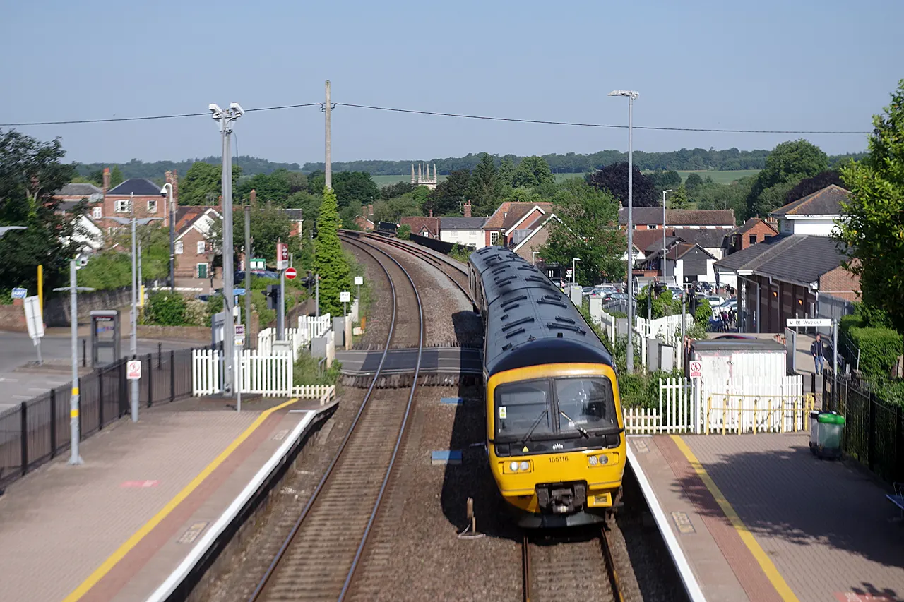 Train and platforms at Hungerford railway station in June 2021