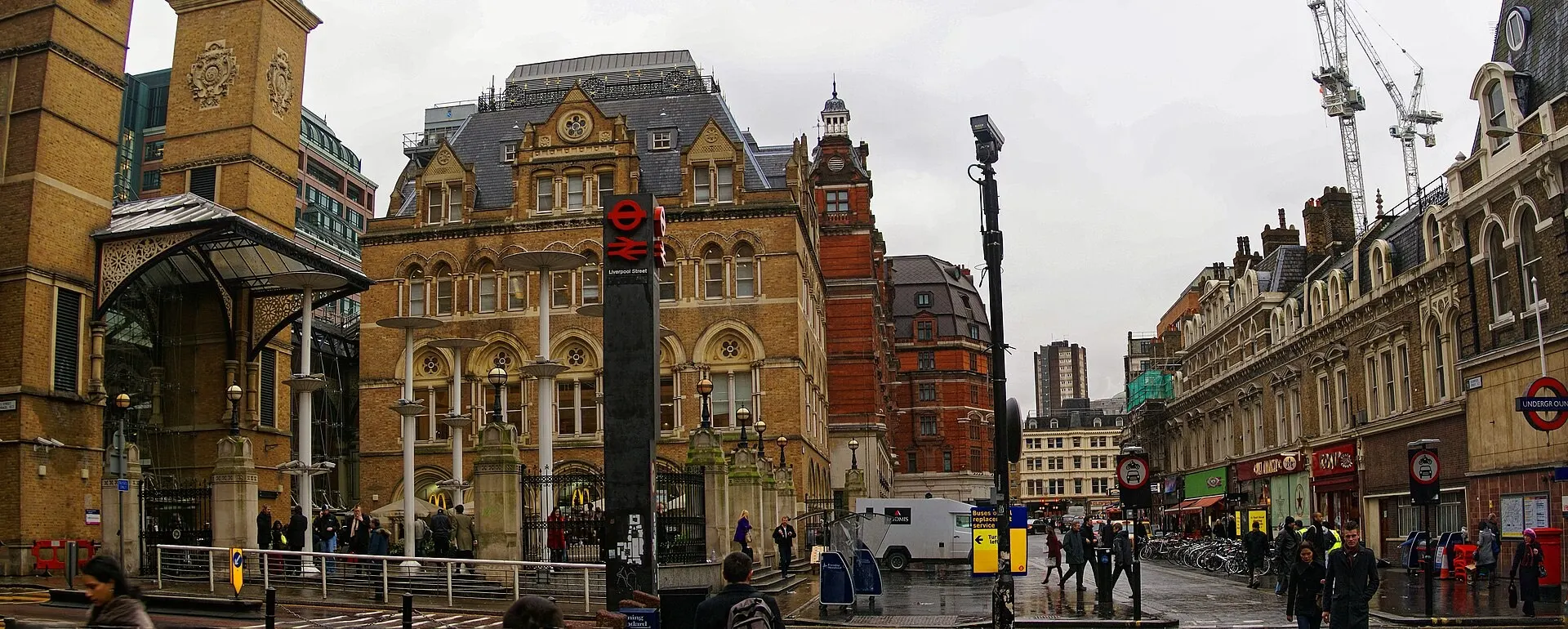 London Liverpool Street station from the surrounding street