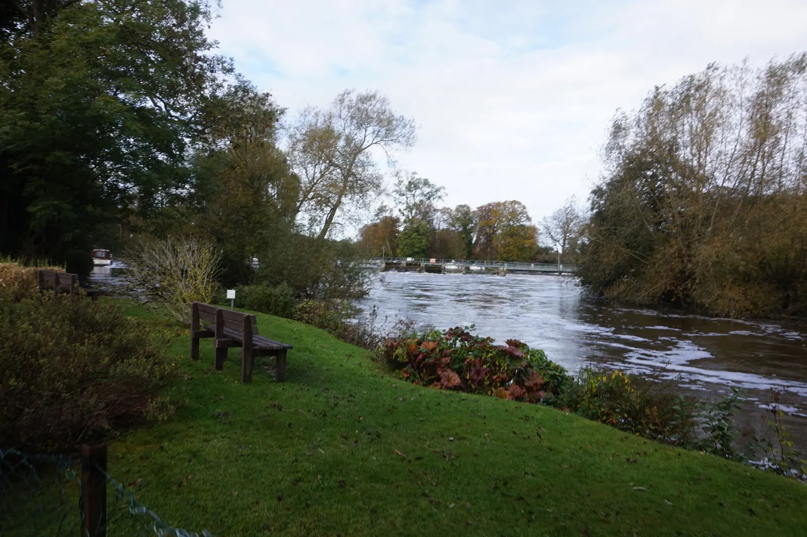 River Thames at Pangbourne in October 2020