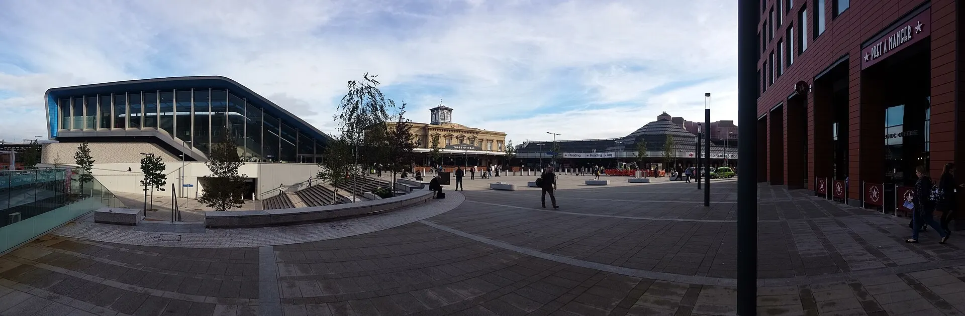Reading railway station and public square photographed in September 2017