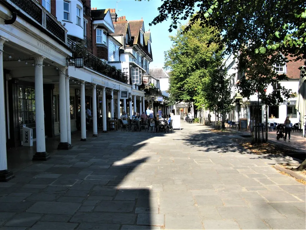 Sunlit colonnaded walkway at The Pantiles in September 2018