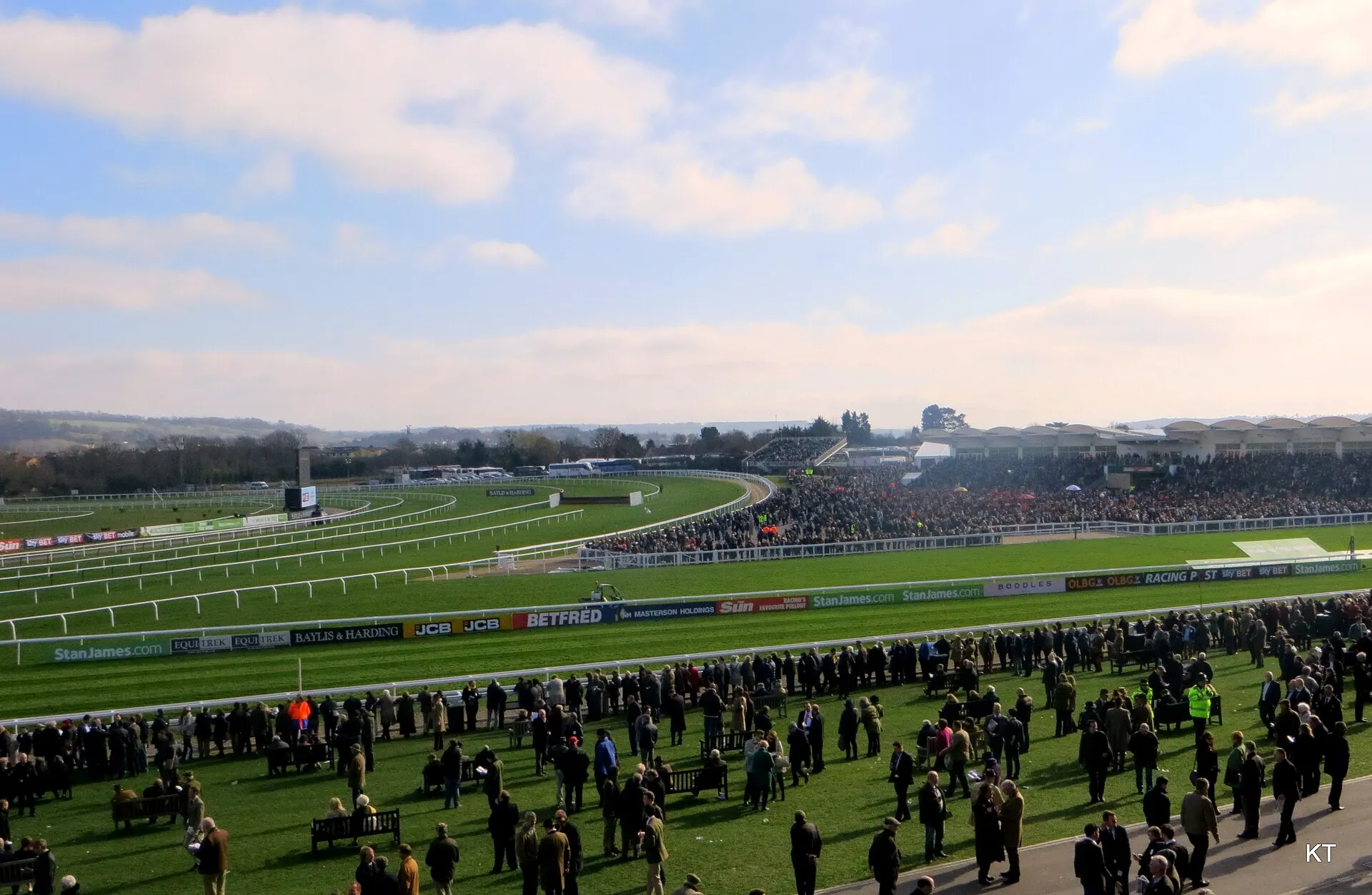Crowds at Cheltenham Racecourse during the 2014 Festival