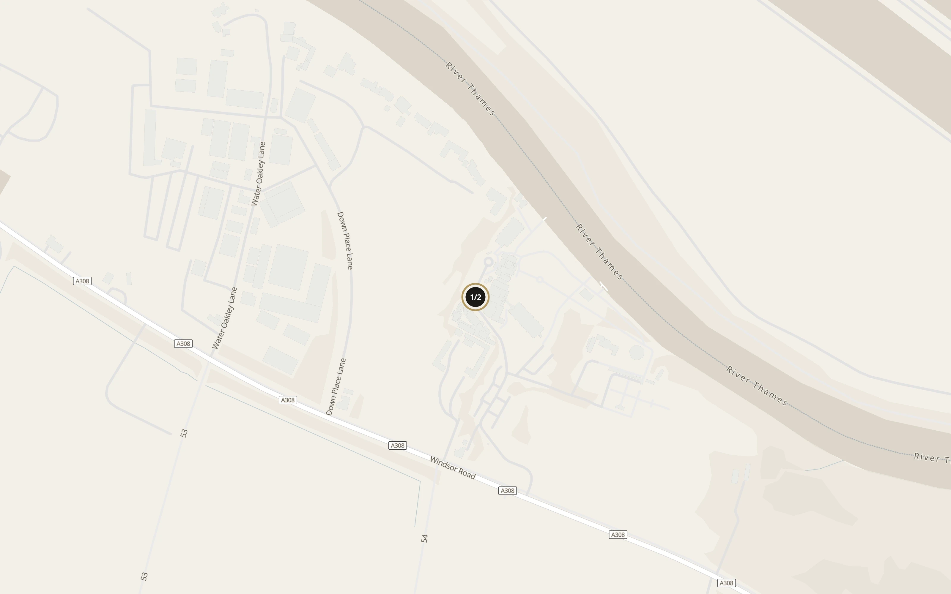 Numbered approach map for Oakley Court showing general vehicle arrival references